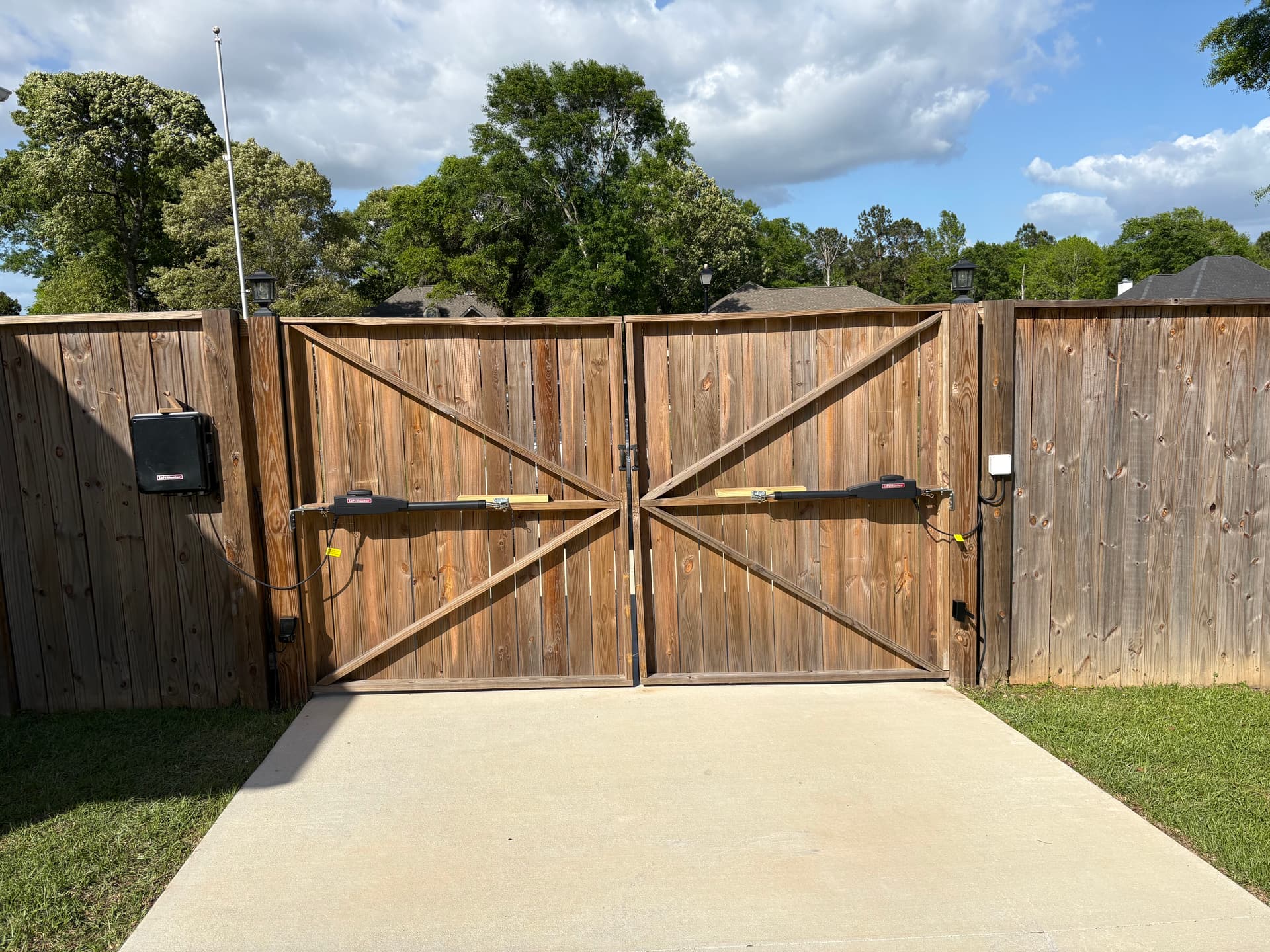 Gallery photos for Wood Gate Upgraded with Automatic Gate Operator: Image #1