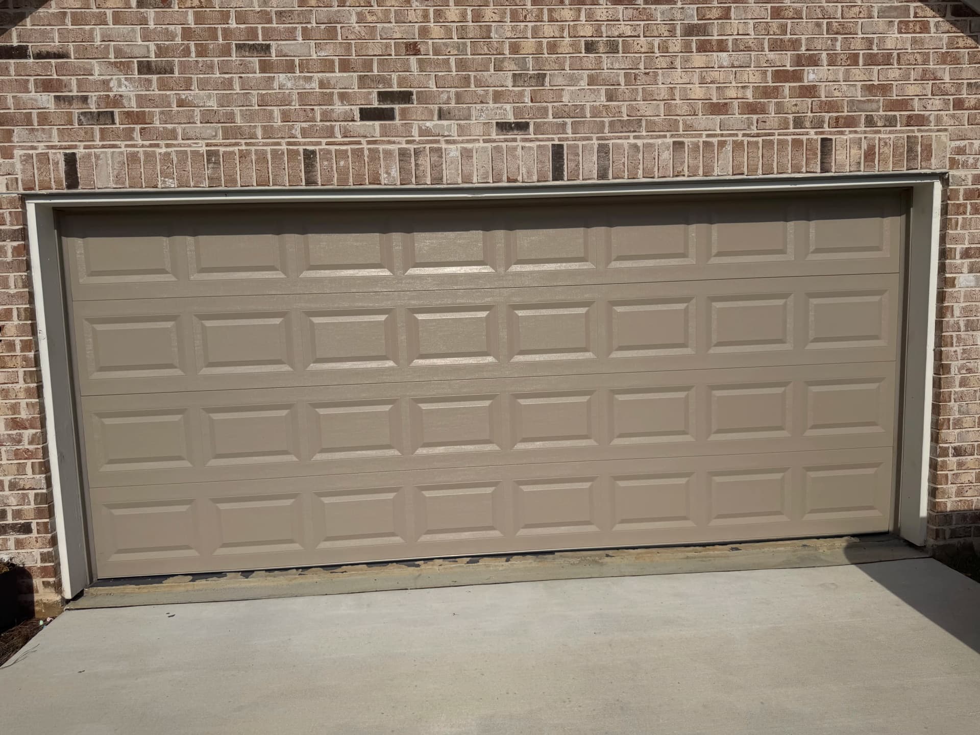 Gallery photos for Bent Tracks and a Stuck Door Fixed Right: Image #2