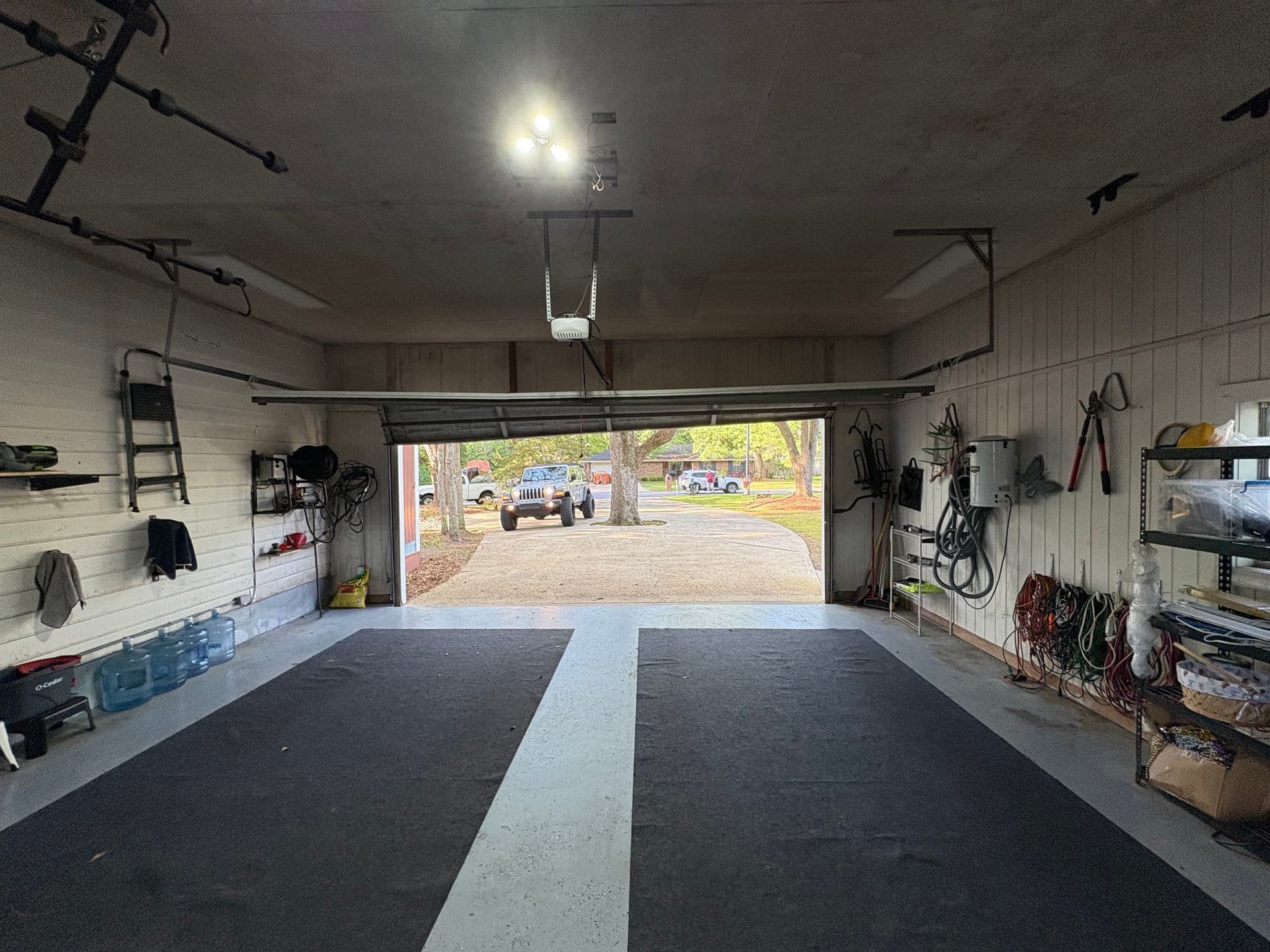 Gallery photos for Broken Garage Door Fixed and Back in Business: Image #1