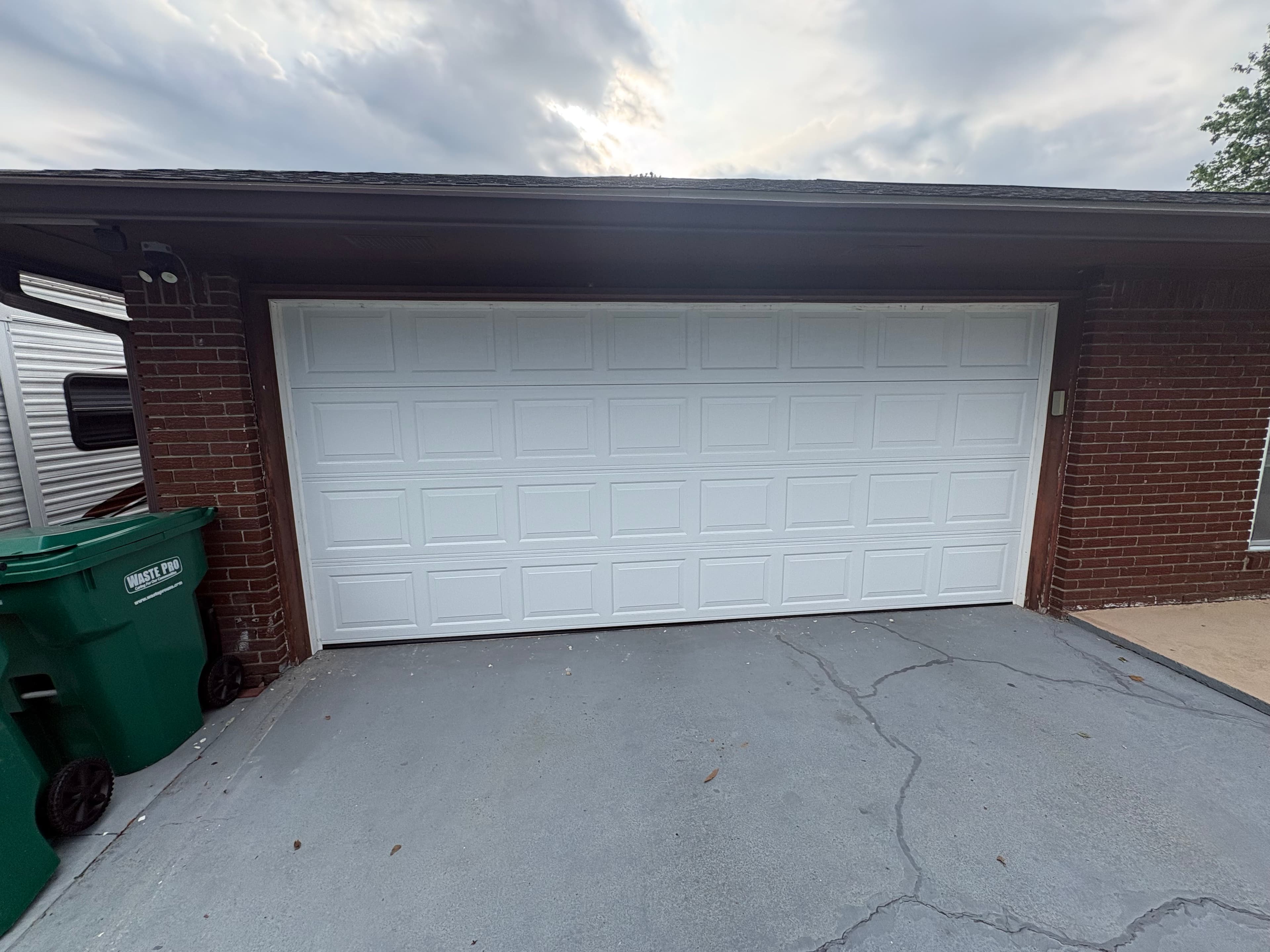 Project New Garage Door Installation Done Right image