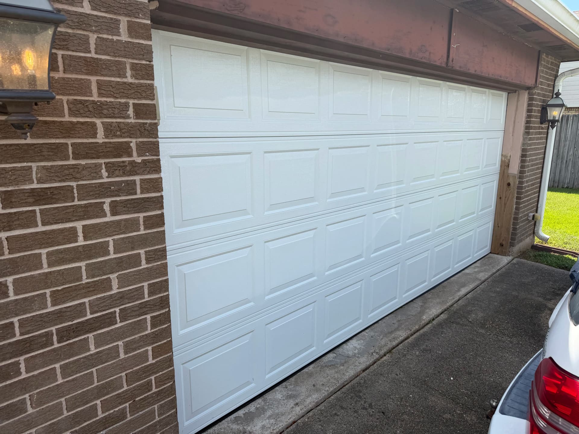 A Fresh Garage Door Install That Speaks for Itself image