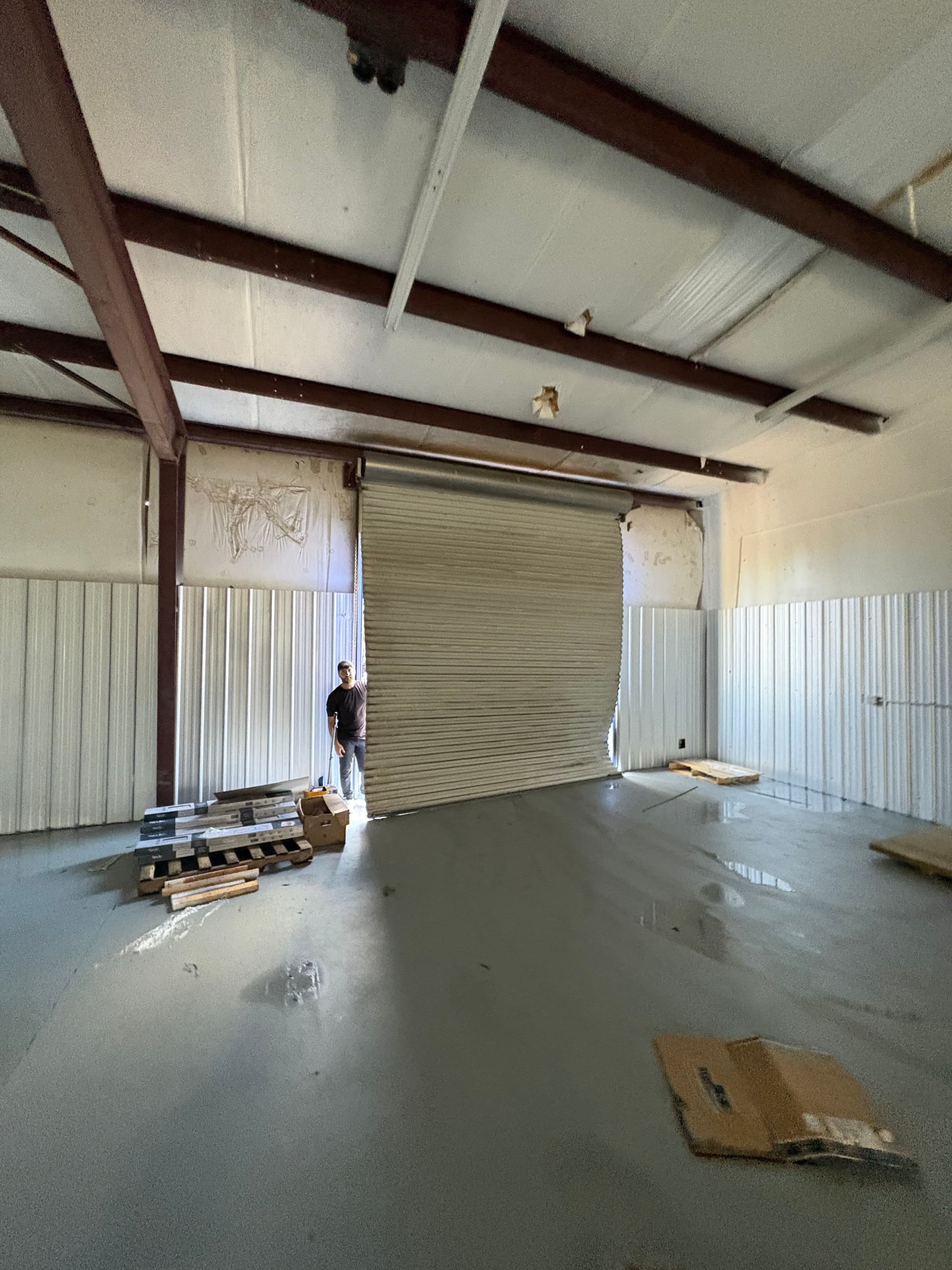 Gallery photos for Why Damaged Commercial Roll-Up Doors Need Fast Replacement: Image #9